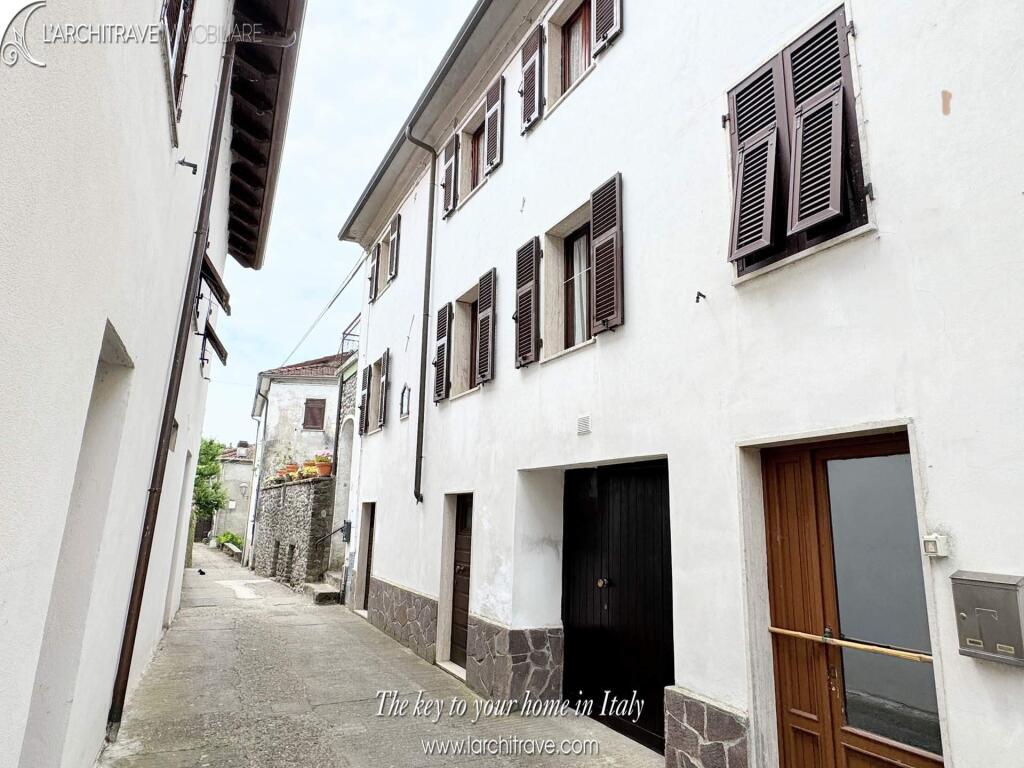 Main image of property: Tuscany, Lunigiana, Licciana Nardi