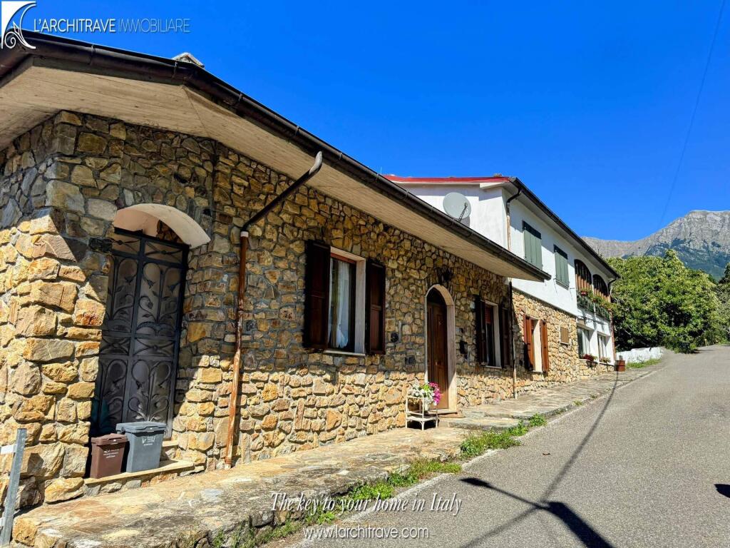 Main image of property: Tuscany, Lunigiana, Filattiera