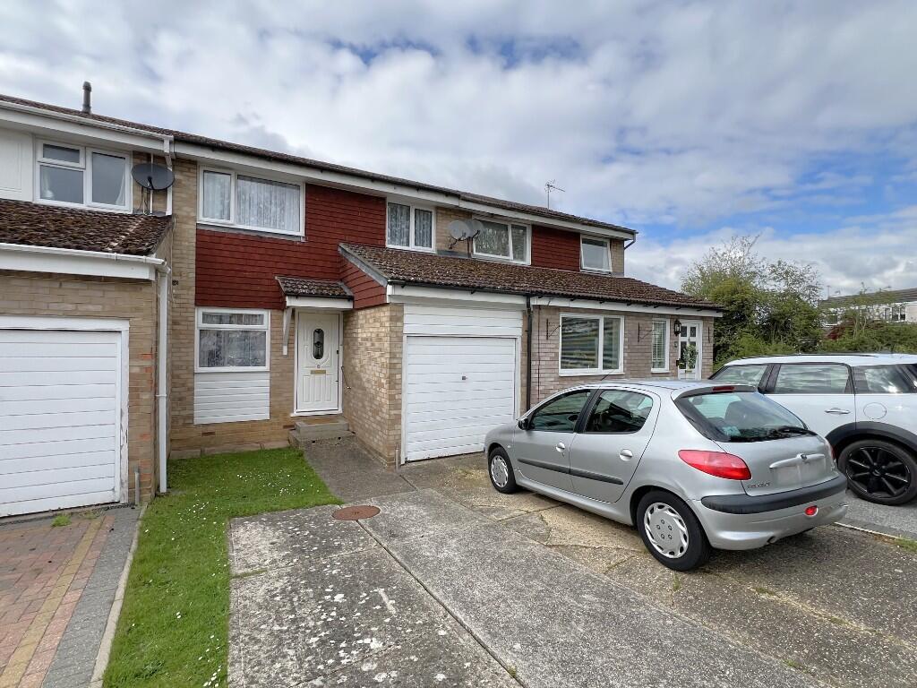 Main image of property: Exeter Close, Braintree 