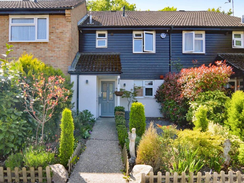 Main image of property: Roycroft Lane, Finchampstead, RG40
