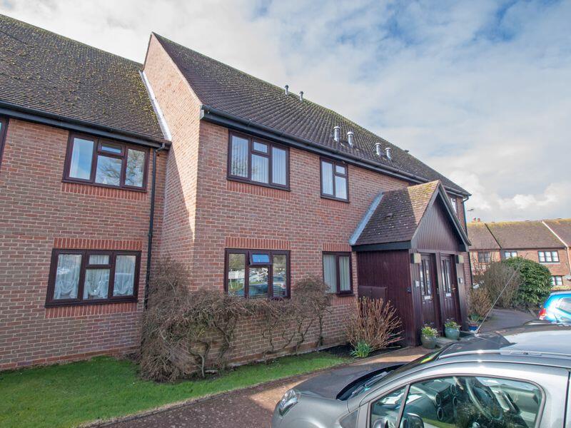 2 bedroom retirement property for sale in Felpham Road, Bognor Regis, PO22