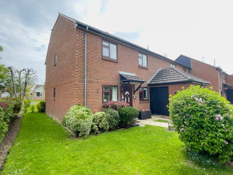 2 bedroom retirement property for sale in Middleton on Sea, West Sussex