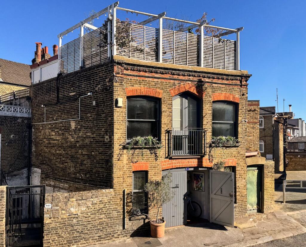 Main image of property: Fransfield Grove, Sydenham, London, SE26