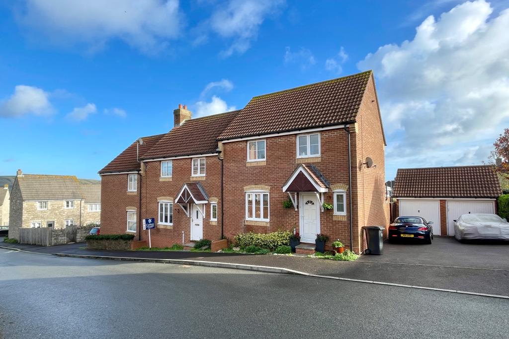 3 bedroom terraced house for sale in Ash Close, Swanage, BH19