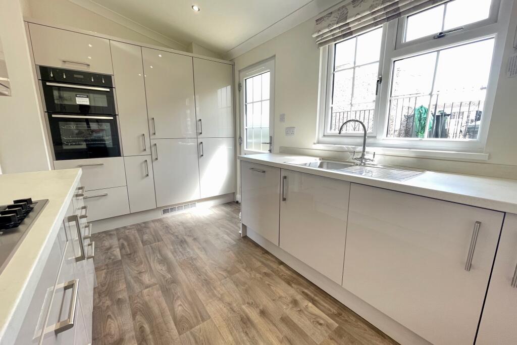 2 bedroom bungalow for sale in Cauldron Barn Farm Park, Swanage, BH19