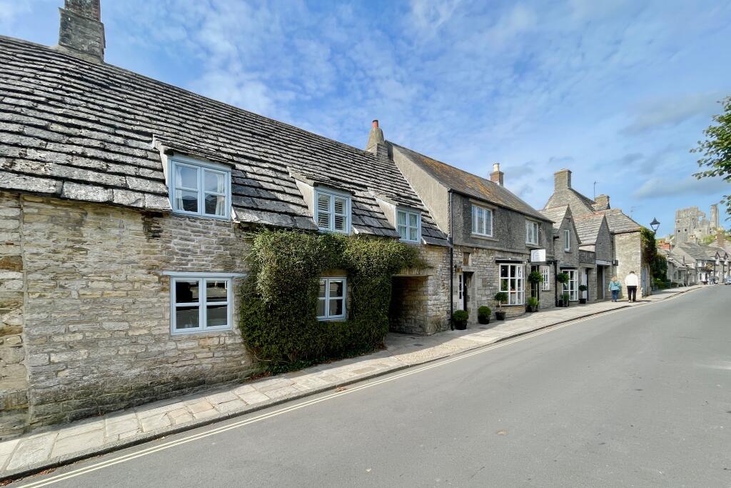 3 bedroom terraced house for sale in Corfe Castle, BH20