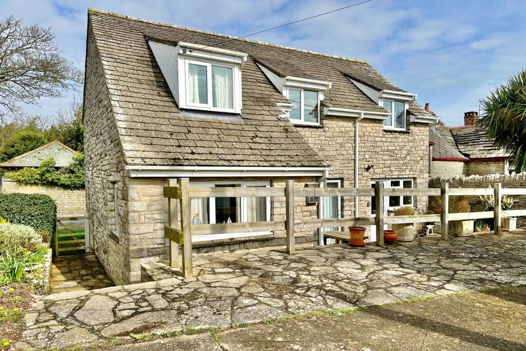 3 bedroom detached house for sale in High Street, Langton Matravers, BH19