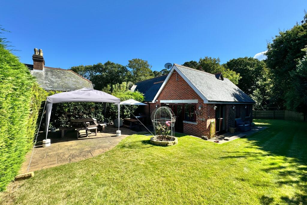 Additional property image - STUDLAND