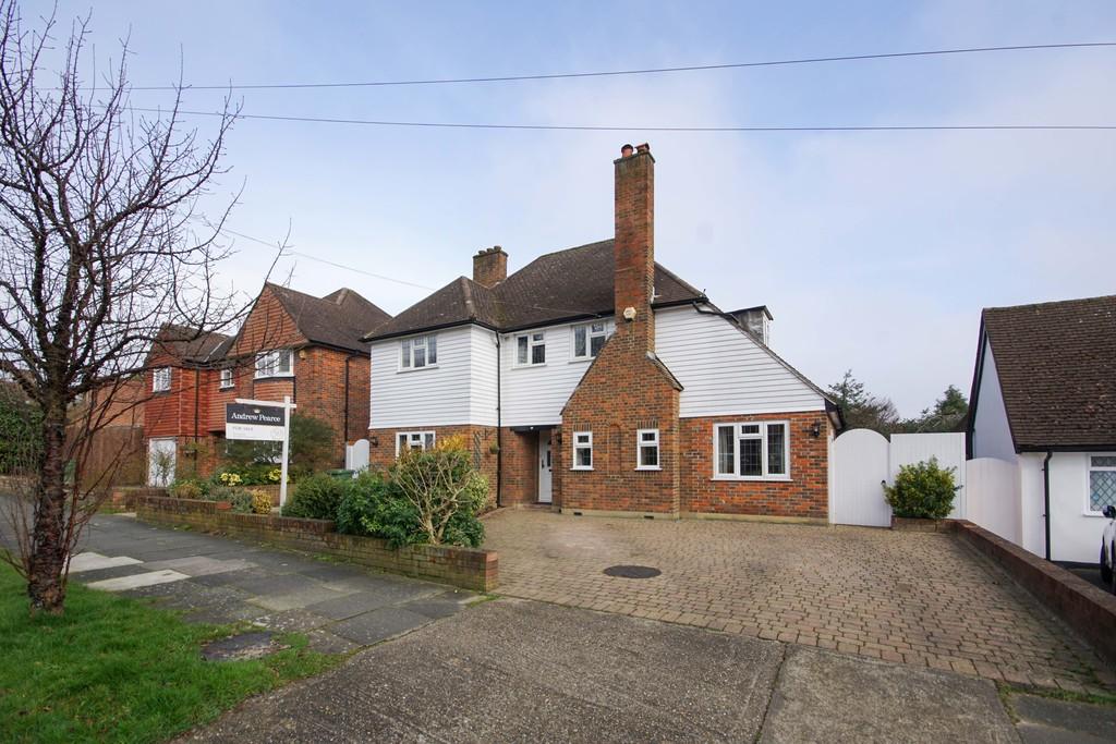 4 bedroom detached house for sale in Blythwood Road, Pinner, HA5