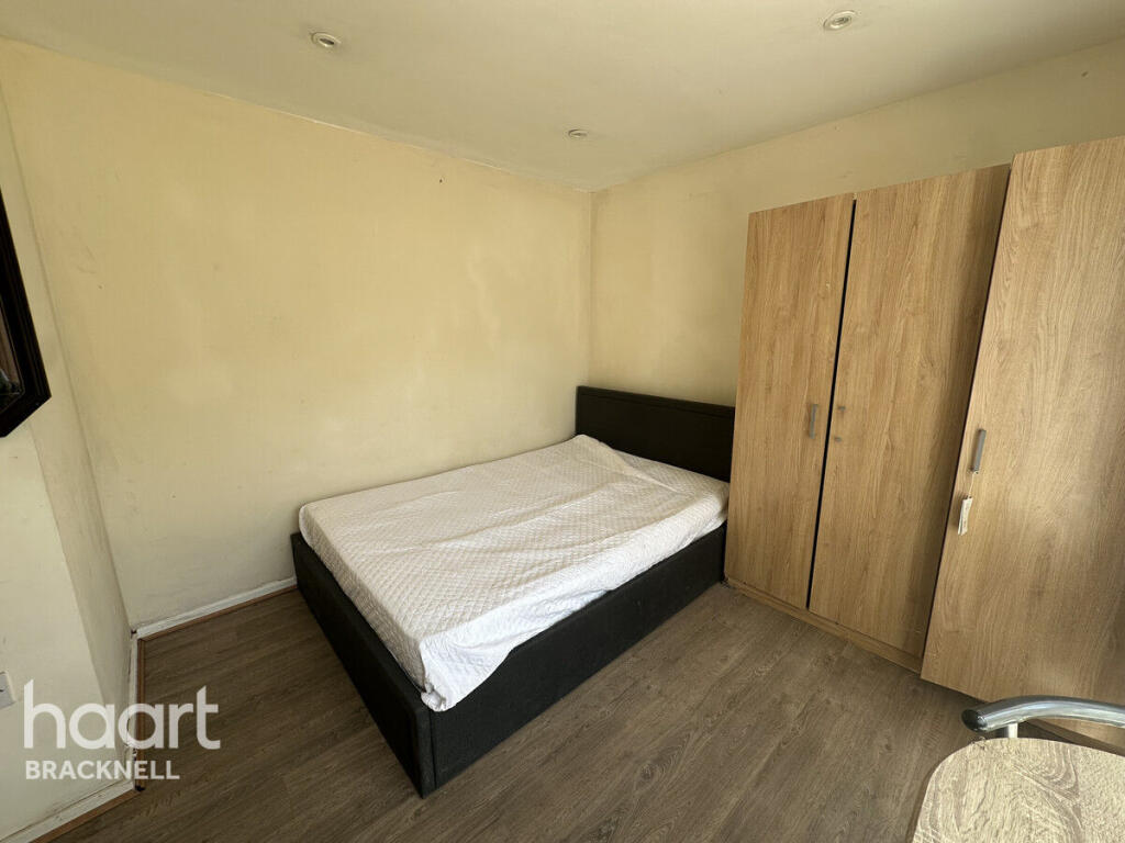 Main image of property: Crowthorne Road North, Bracknell