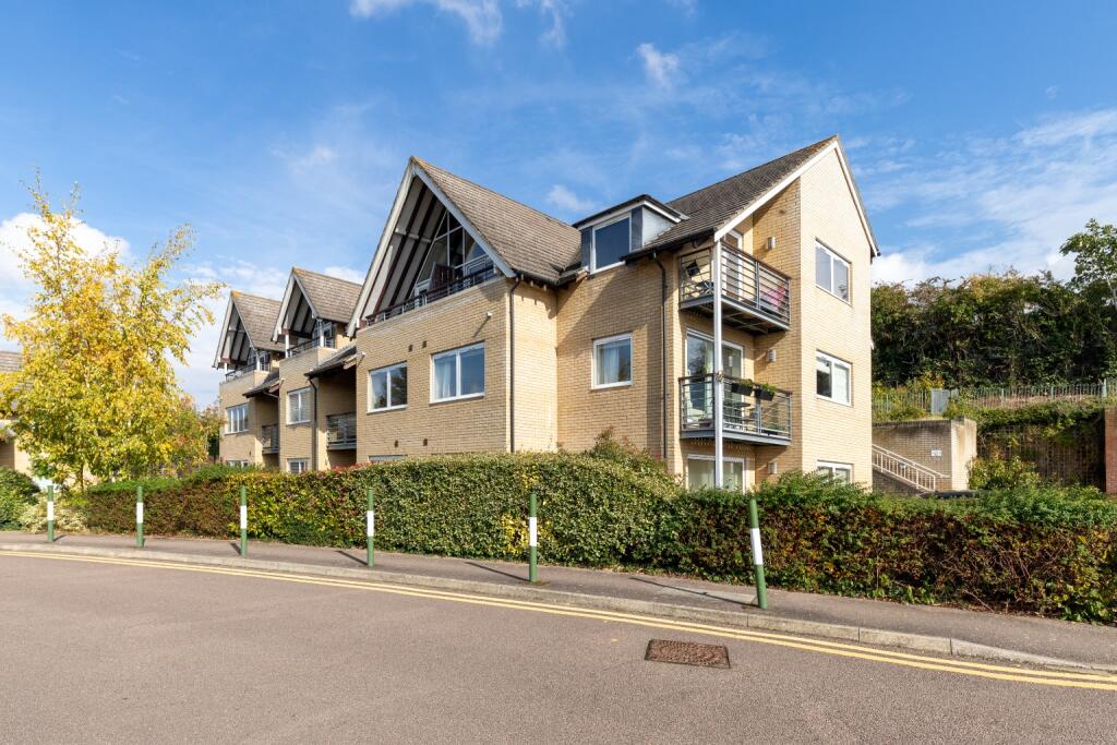 Main image of property: St. Andrews Place, Hitchin, Hertfordshire, SG4