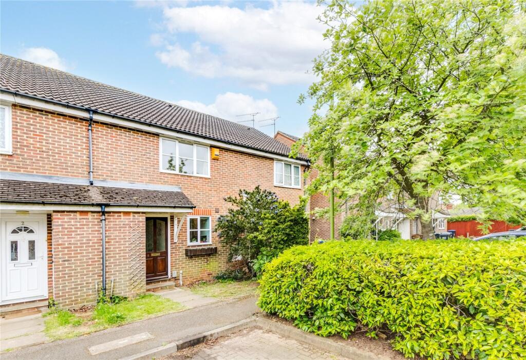 2 bedroom terraced house for sale in Welwyn Garden City, Hertfordshire, AL7