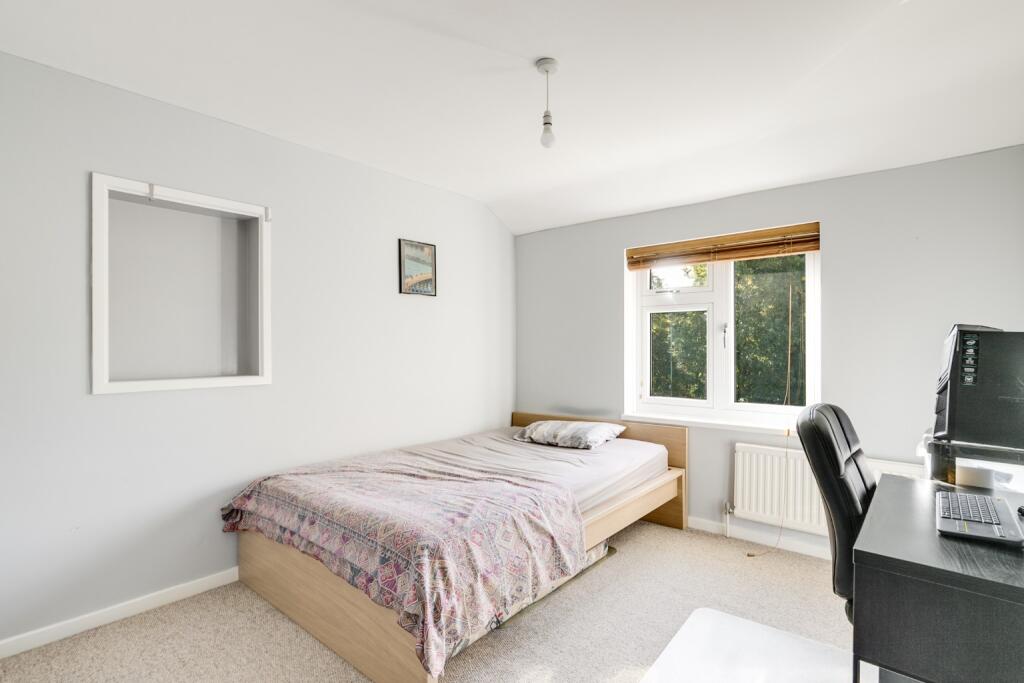 Additional property image - Digswell Park Road