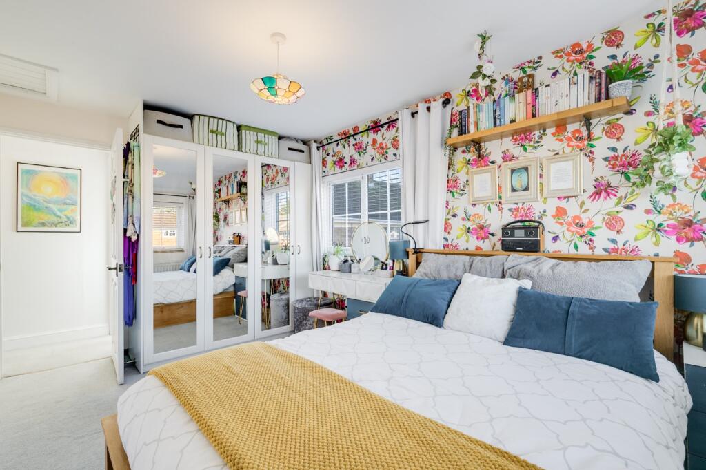 Additional property image - The Pastures, Welwyn Garden City, Hertfordshire, AL7