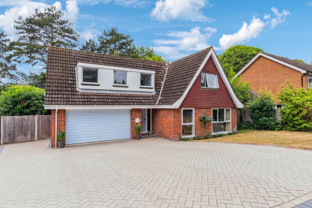 Main image of property: Mornington, Welwyn, Hertfordshire, AL6 0AJ