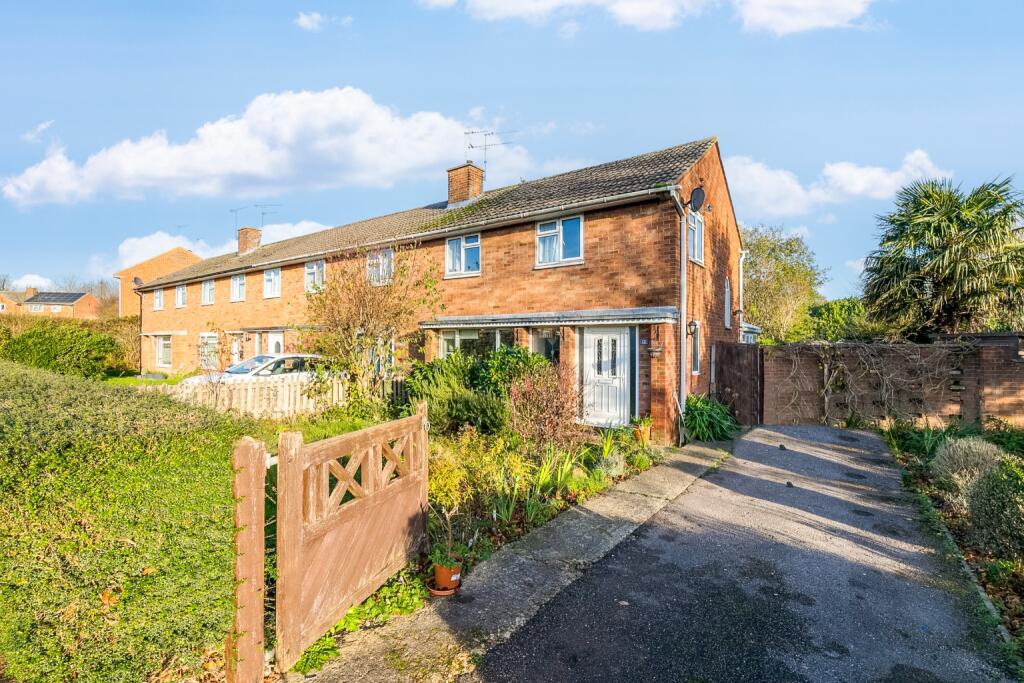 Main image of property: Sloansway, Welwyn Garden City, Hertfordshire, AL7 1NF