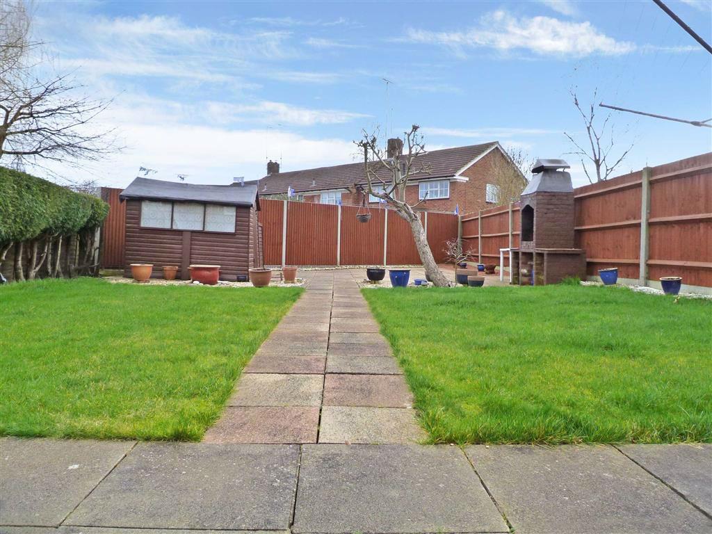 3 bedroom semidetached house for sale in Beehive Lane, Welwyn Garden City, AL7