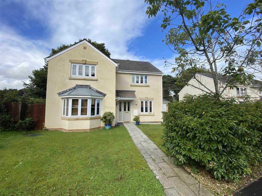 4 bedroom detached house for sale in Parc Starling, Johnstown
