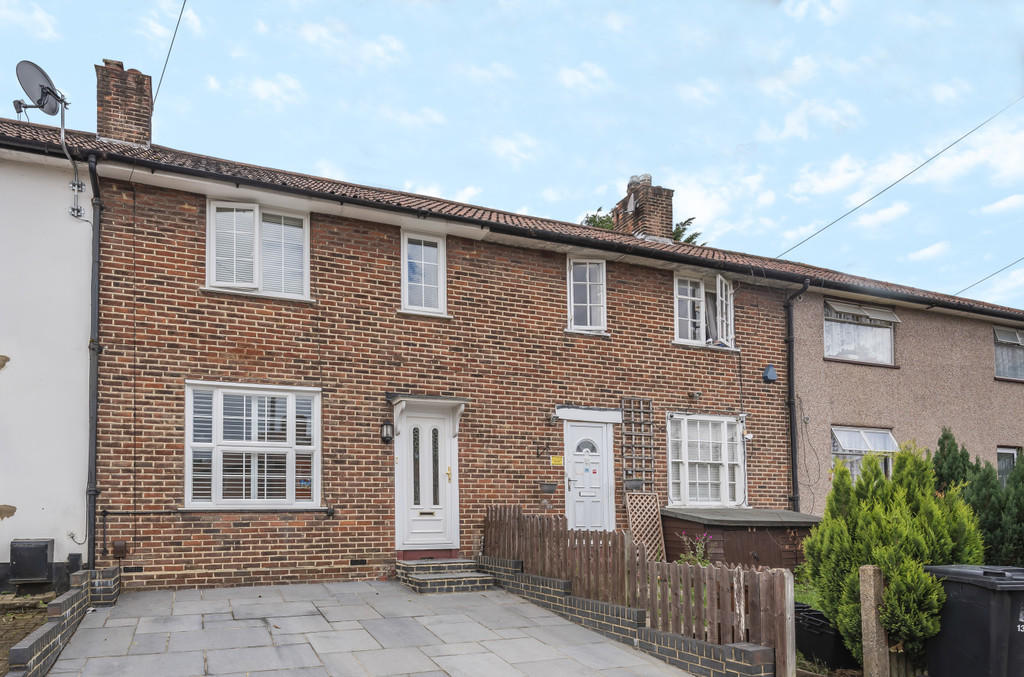 3 bedroom terraced house for sale in Ravensworth Road, London, SE9