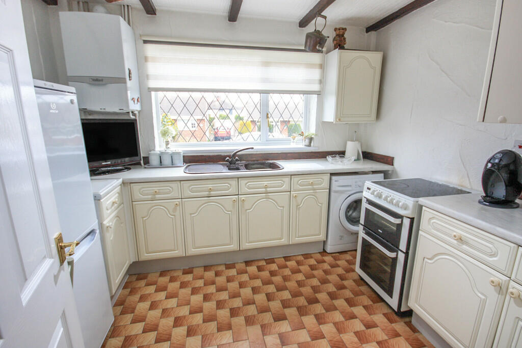 2 bedroom detached bungalow for sale in Unity Way, Talke, Stokeon