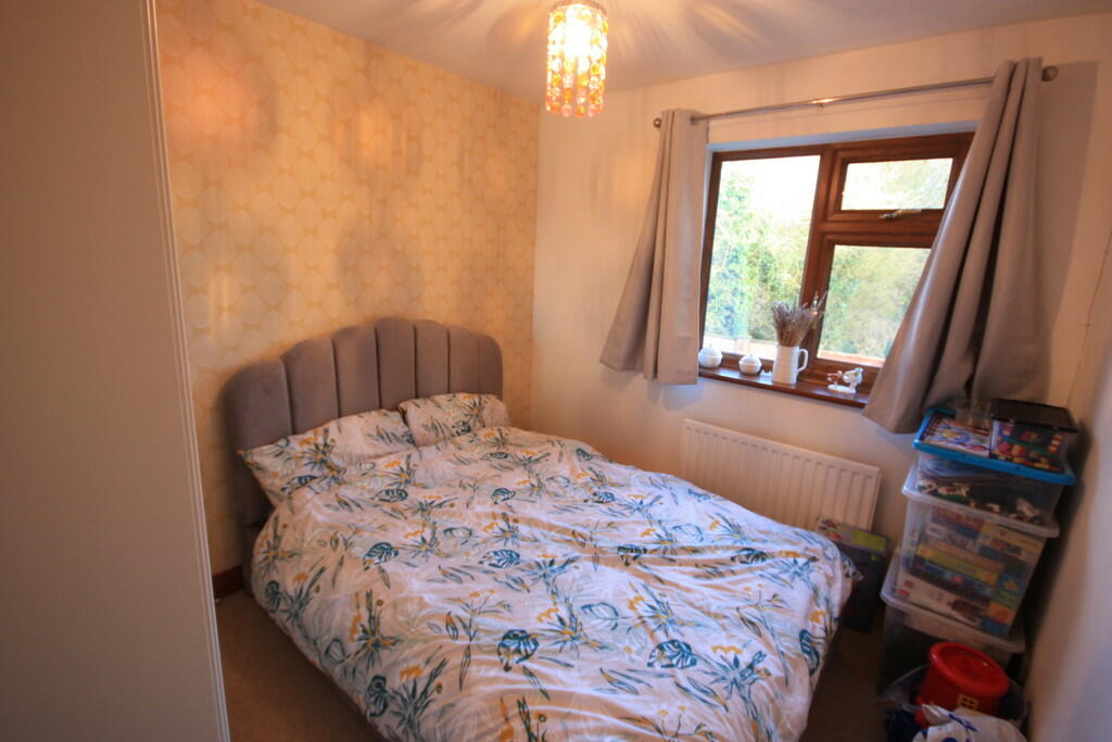 4 bedroom detached house for sale in Laburnum Close, Kidsgrove, Stoke