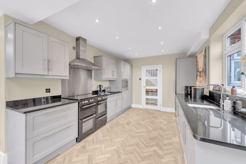 Additional property image - Woodlea Drive, Bromley