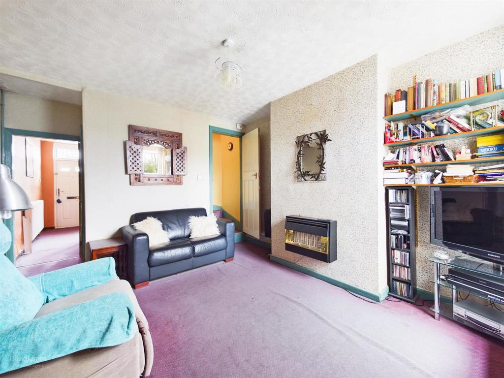 2 bedroom end of terrace house for sale in Fox Grove, Old Basford