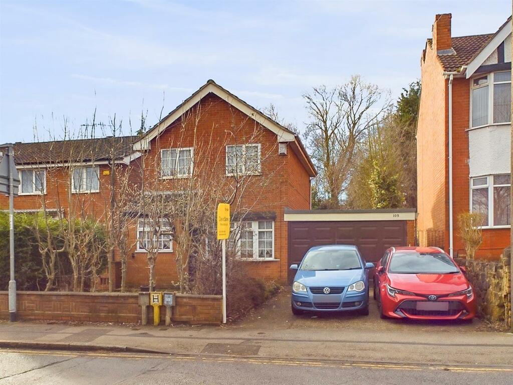 3 bedroom detached house for sale in Percy Street, Old Basford