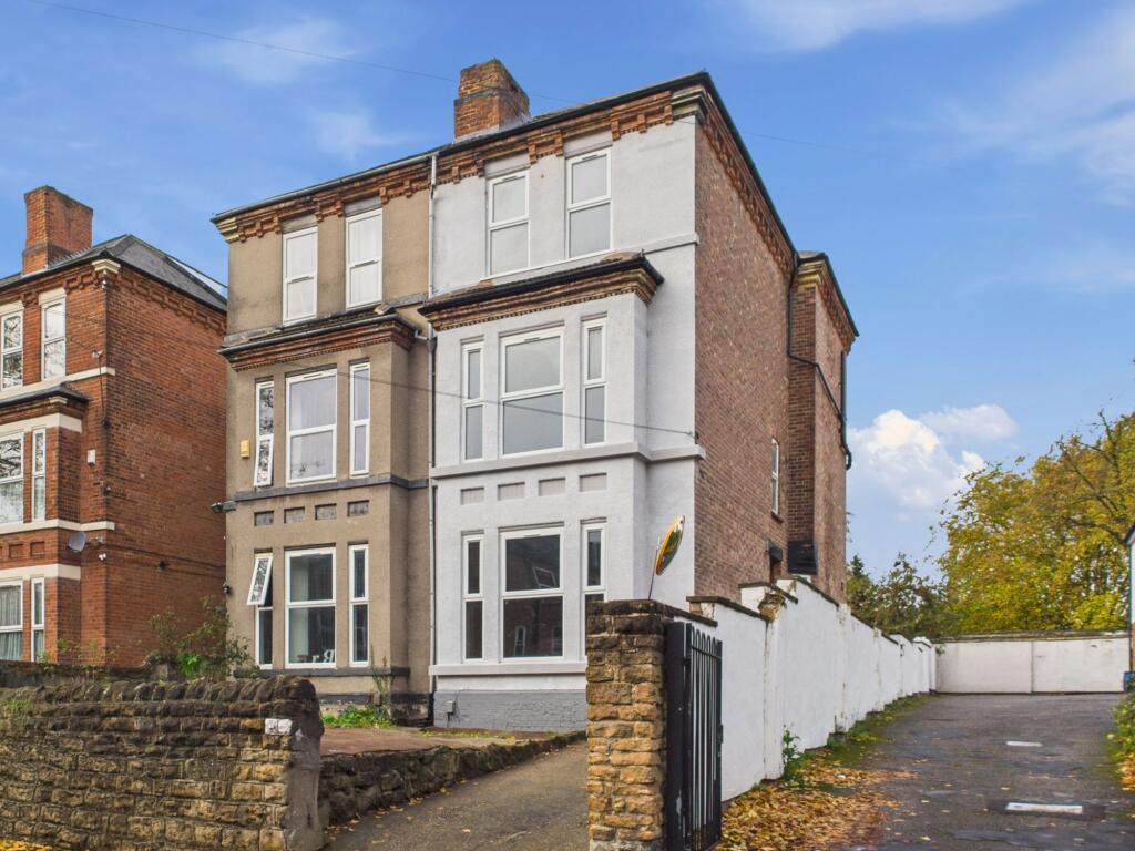 Main image of property: Gedling Grove, Nottingham