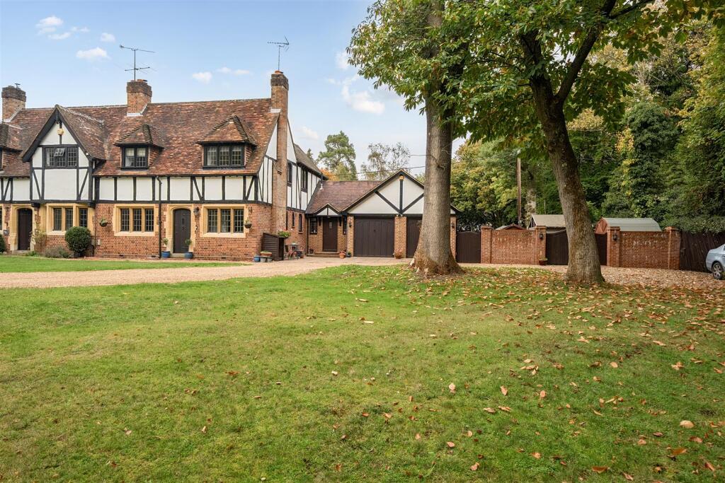 Main image of property: Church Road, Reading