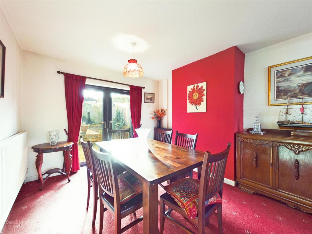 3 bedroom semidetached house for sale in Foxhill Road, Carlton