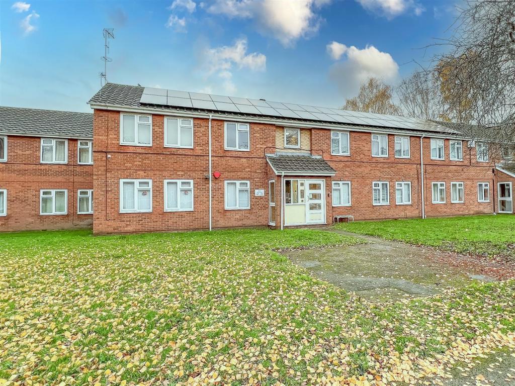 1 bedroom flat for sale in Bourne Mews, Netherfield, Nottingham, NG4