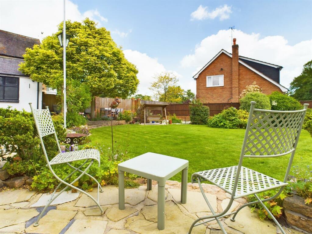 4 bedroom detached house for sale in Brooklyn House, Lambley Lane, Burton Joyce, Nottingham, NG14