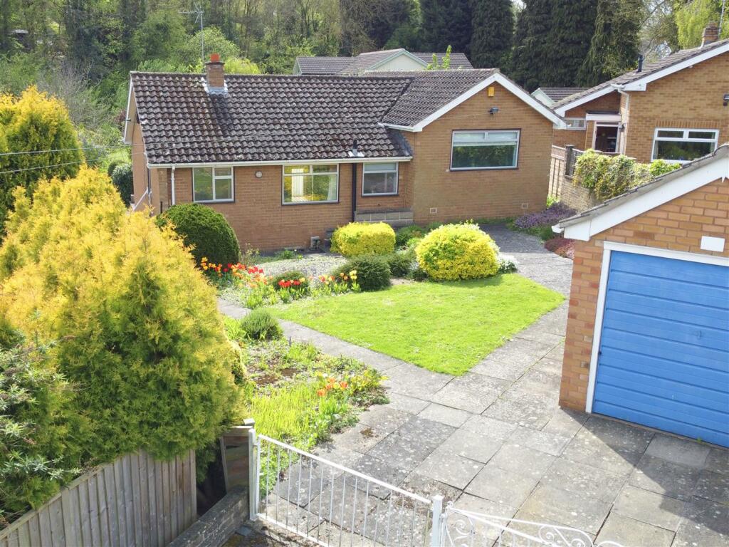 3 bedroom detached bungalow for sale in Covert Close (off Padleys Lane), Burton Joyce