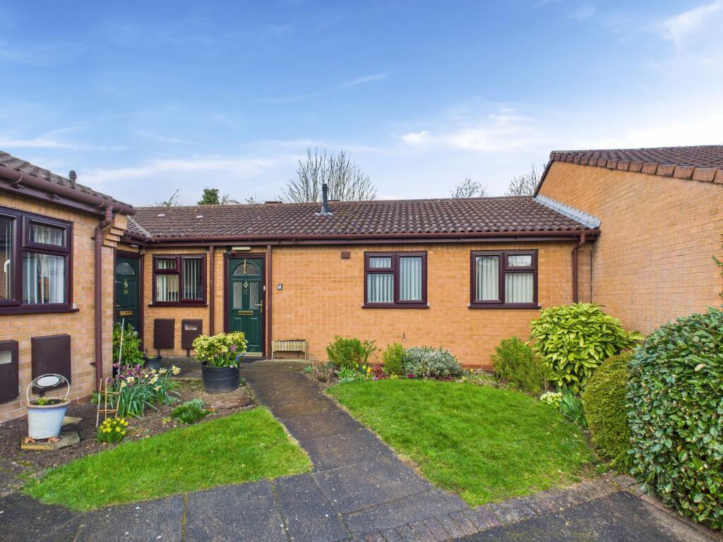 Main image of property: Manor Green Walk, Carlton, Nottingham