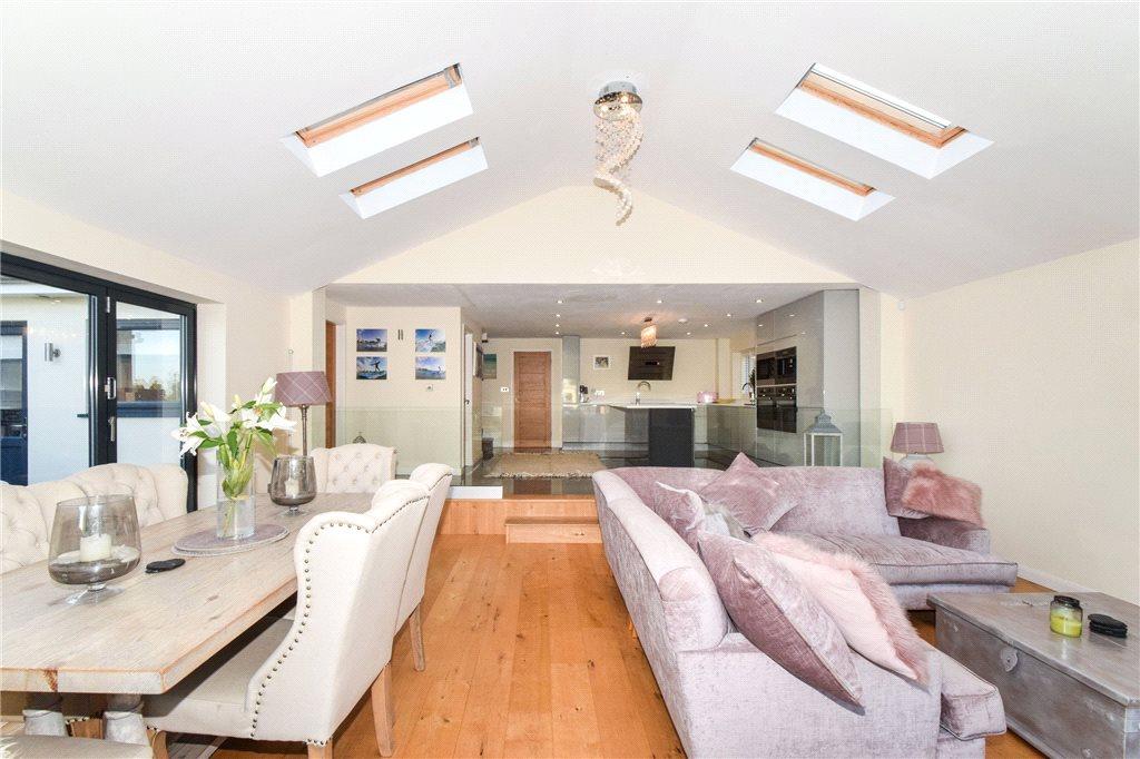 4 bedroom bungalow for sale in Windmill Rise, Woodhouse Eaves