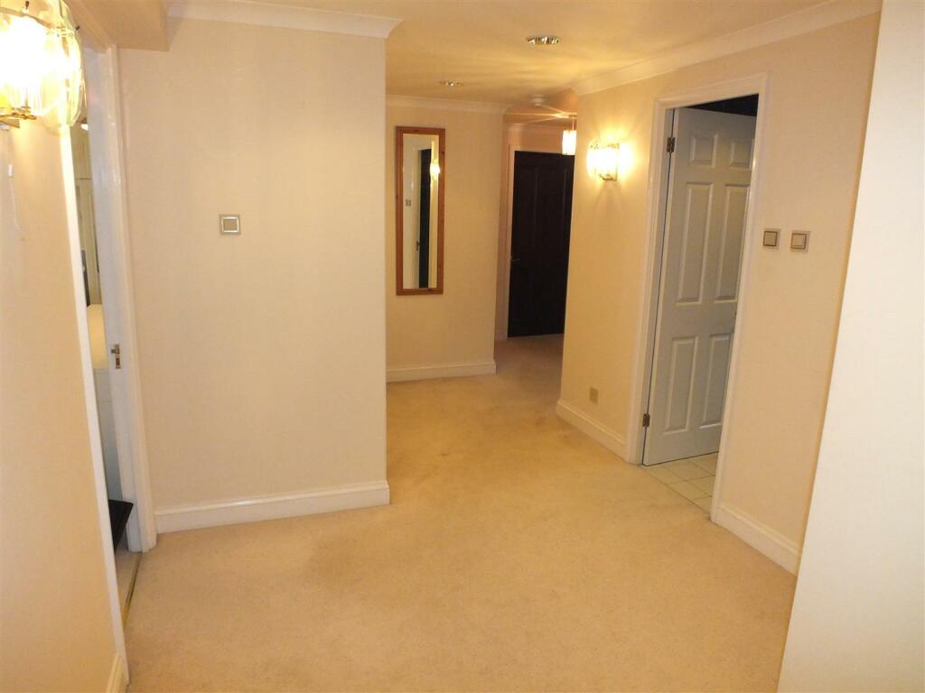 Additional property image - Radnor Cliff, Folkestone