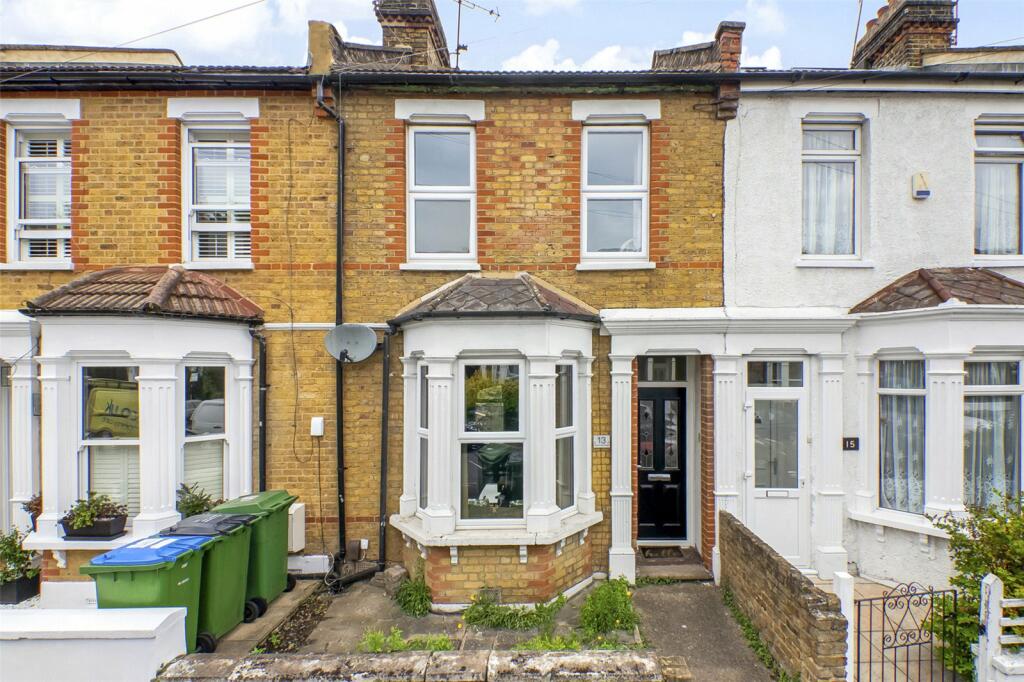3 bedroom terraced house for sale in Rathmore Road, Charlton, SE7