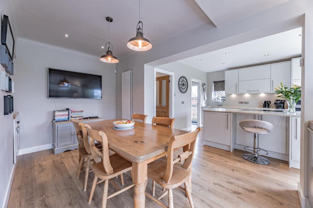 Additional property image - Barton Road, Farndon, CH3