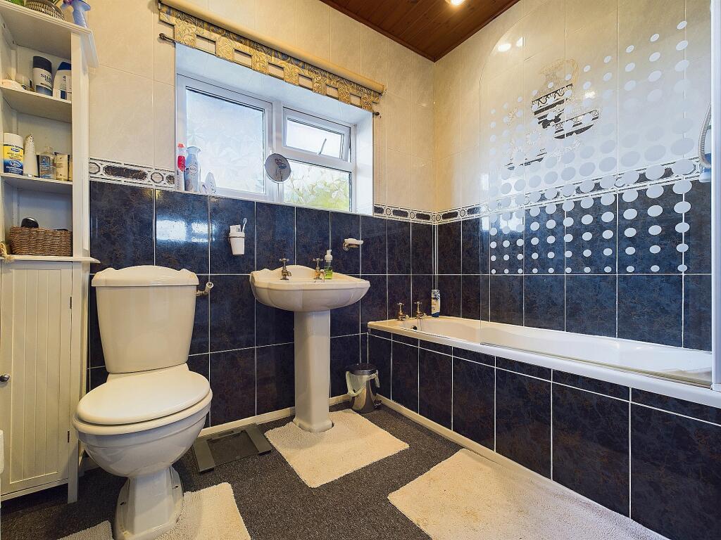 Additional property image - Broadway West, Newton, Chester, CH2