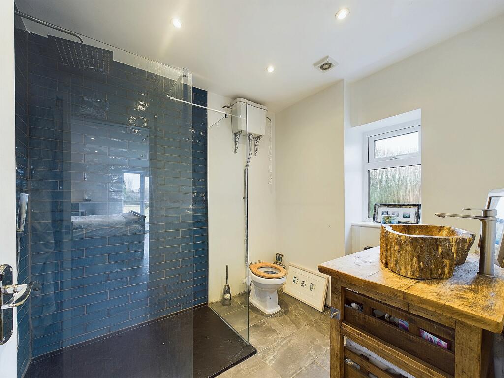Additional property image - Lache Lane, Chester, CH4
