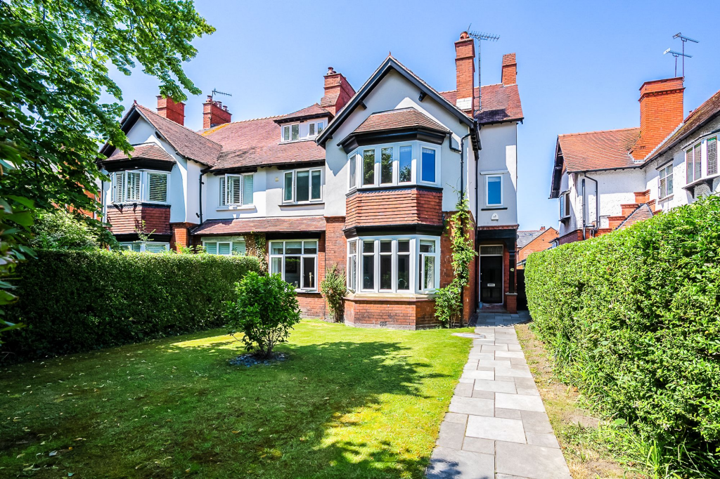 Main image of property: Hoole Road, Chester, CH2
