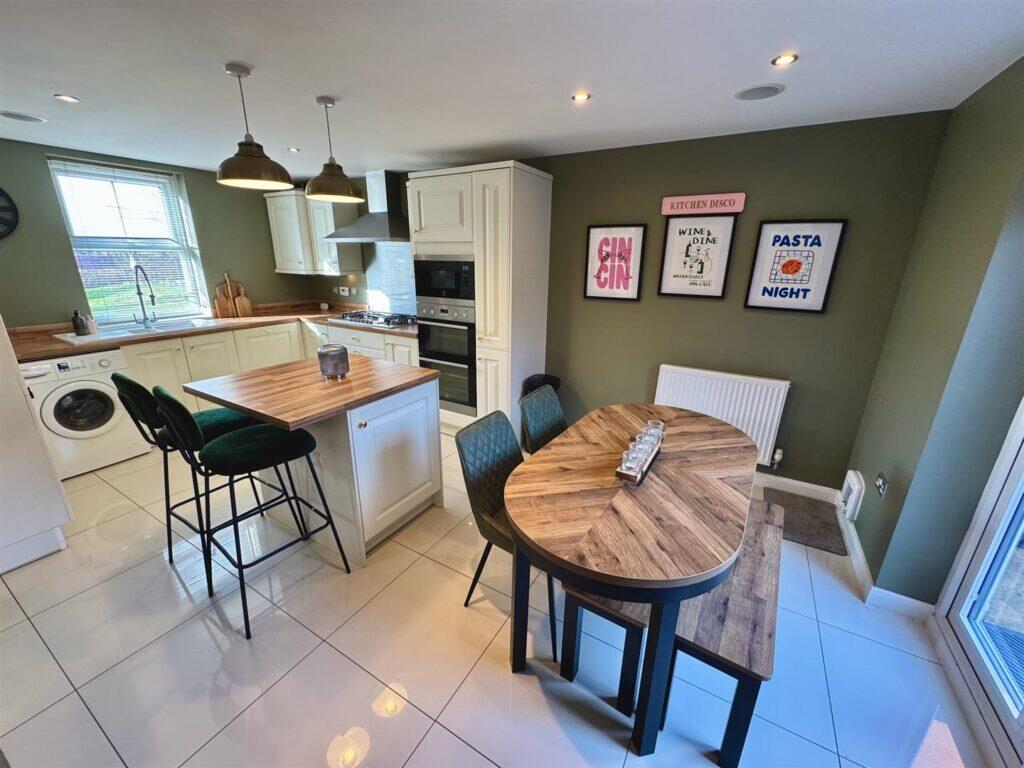 Main image of property: Dairy Way, Kibworth Harcourt, Leicester LE8 0SN