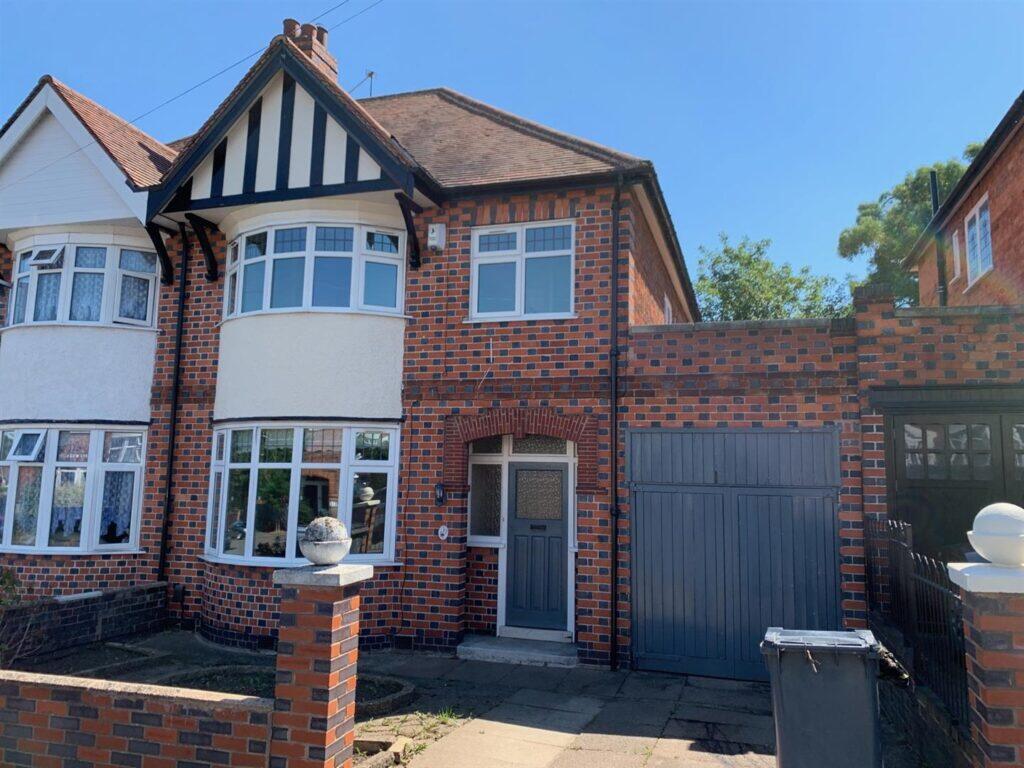 Main image of property: Kingswood Avenue, Leicester LE3 0UN