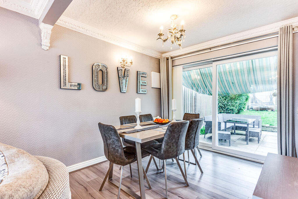 3 bedroom semidetached house for sale in Brandy Carr Road, Kirkhamgate