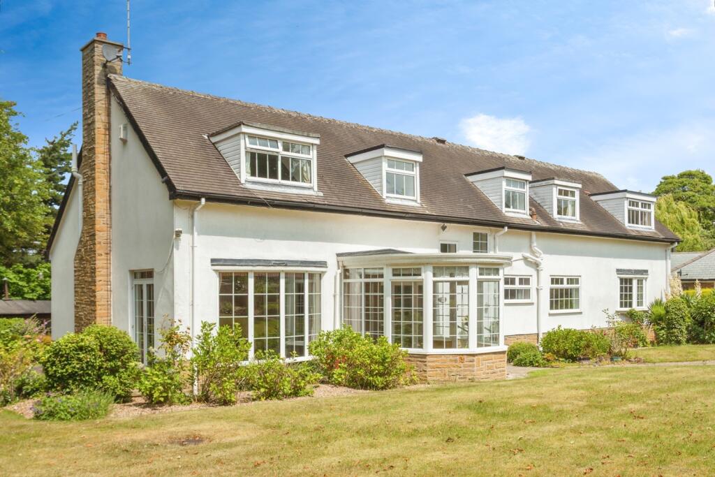 Main image of property: Woodthorpe Park Drive, Wakefield, West Yorkshire, WF2