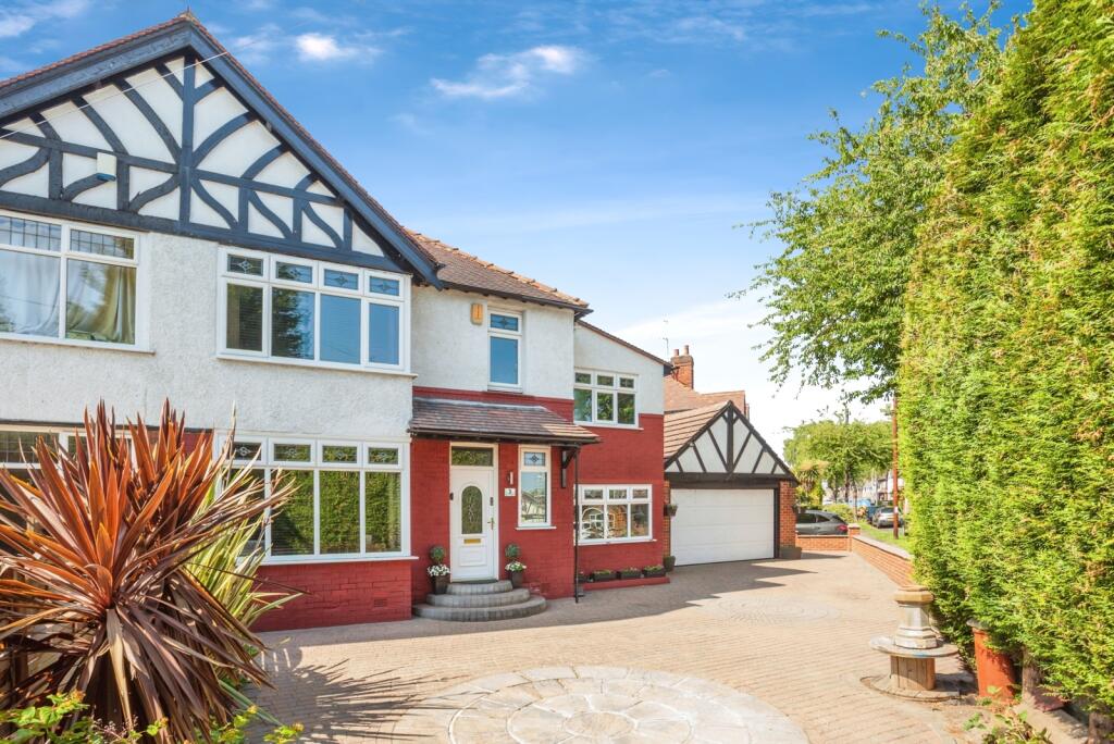 Main image of property: Ashleigh Avenue, Wakefield, West Yorkshire, WF2