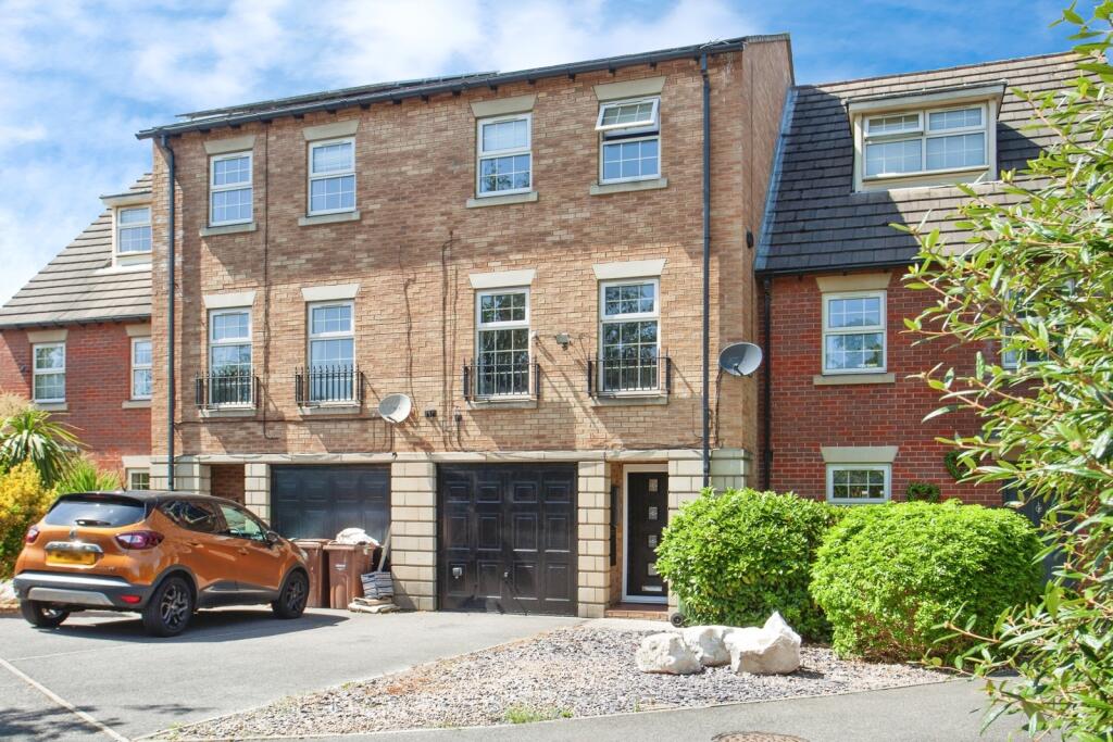 Main image of property: The Rowick, Wakefield, West Yorkshire, WF2
