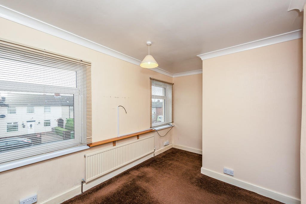 3 bedroom semidetached house for sale in South Street, Havercroft