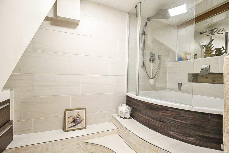 2 bedroom coach house for sale in The Old Coach House, Johnson Street